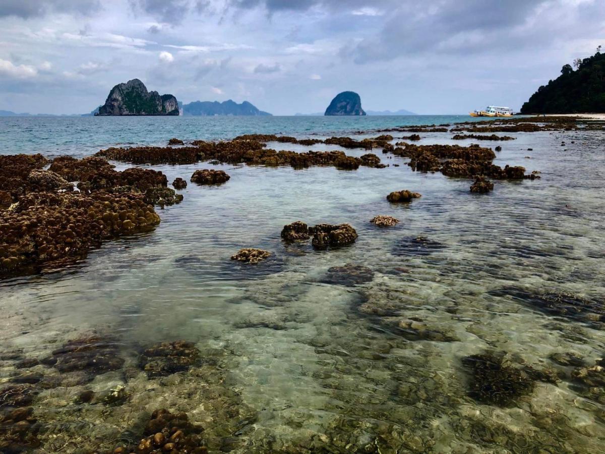 Koh Ngai Sea Open Resort Kültér fotó